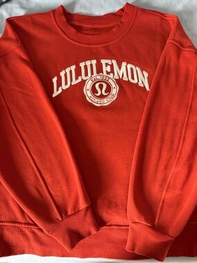 Lulu Perfectly Oversized Crop Crew